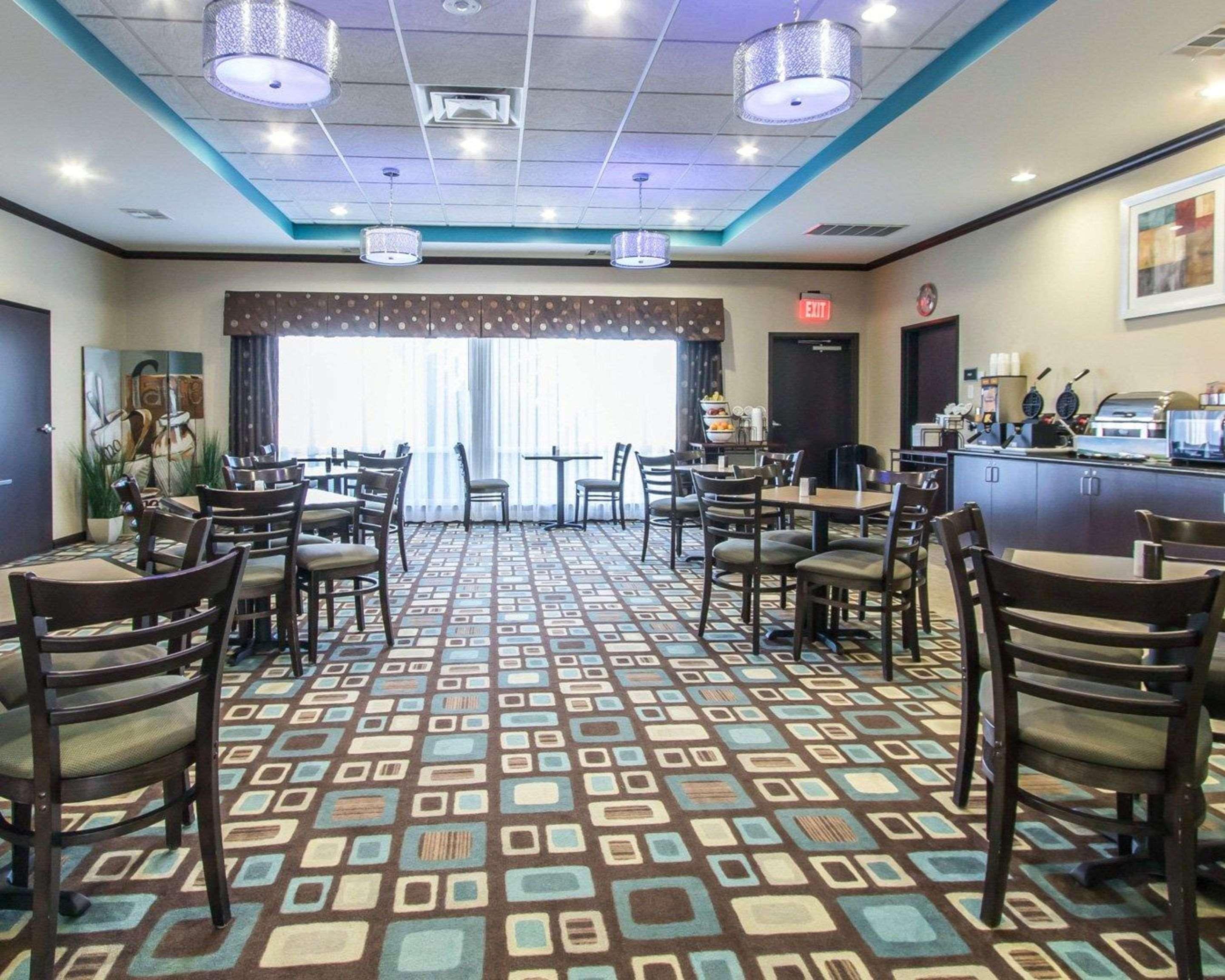 Comfort Inn & Suites Oklahoma City West - I-40 Bagian luar foto