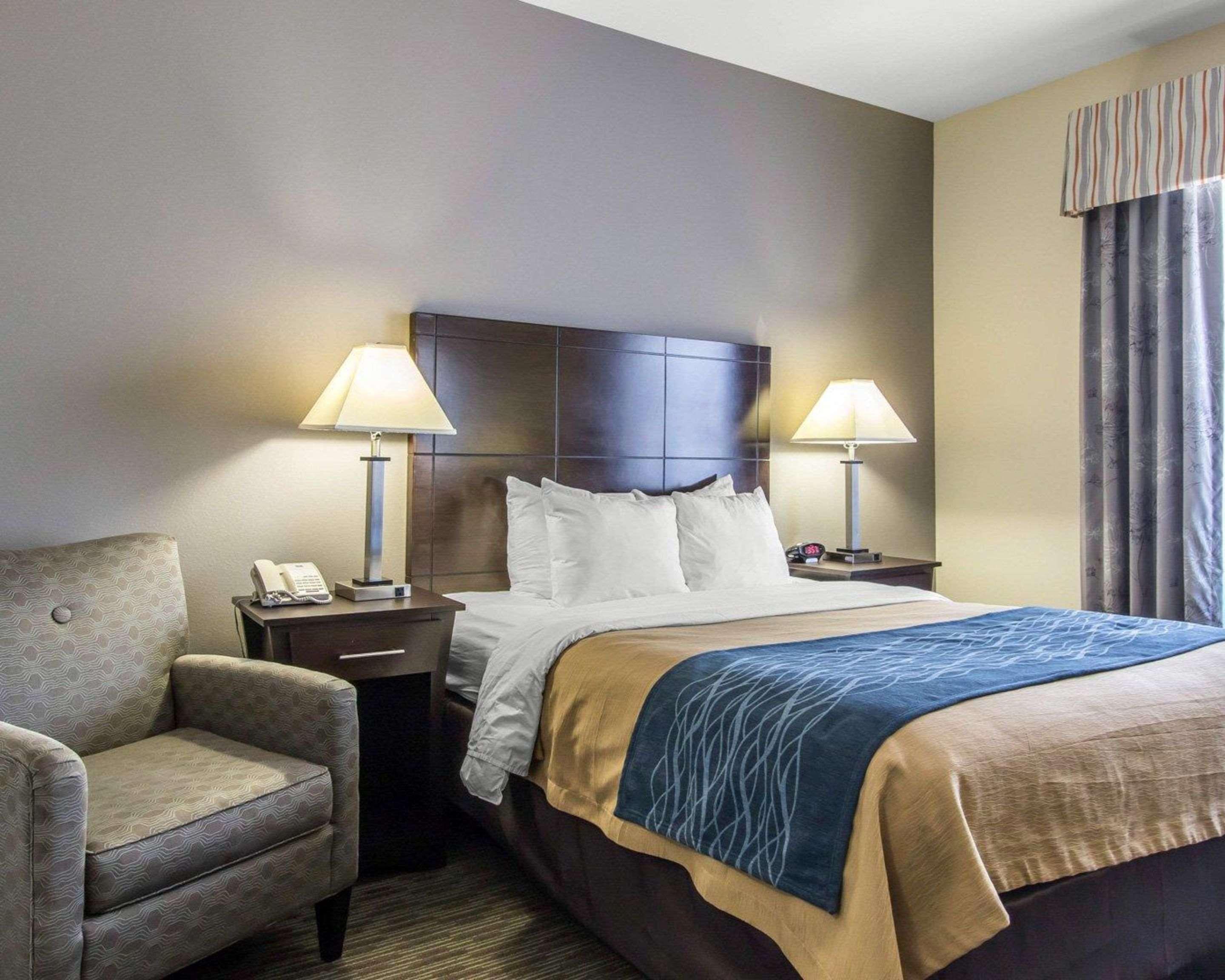 Comfort Inn & Suites Oklahoma City West - I-40 Bagian luar foto