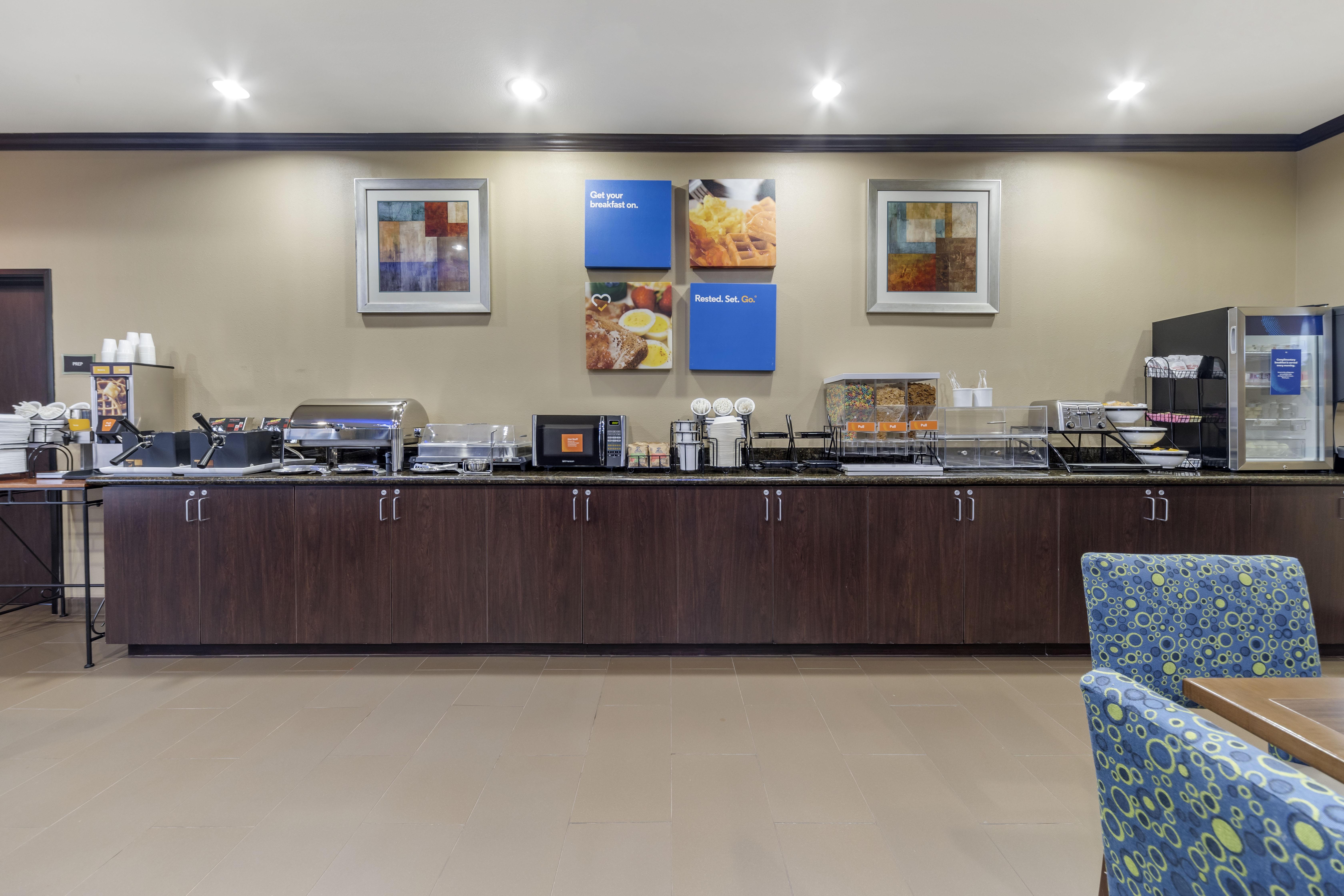 Comfort Inn & Suites Oklahoma City West - I-40 Bagian luar foto
